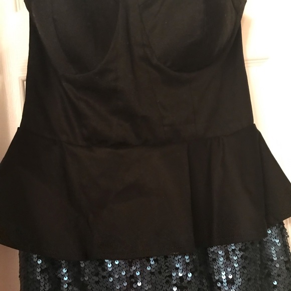 SALE‼️Sassy sequin strapless Material Girl dress! - Picture 4 of 5